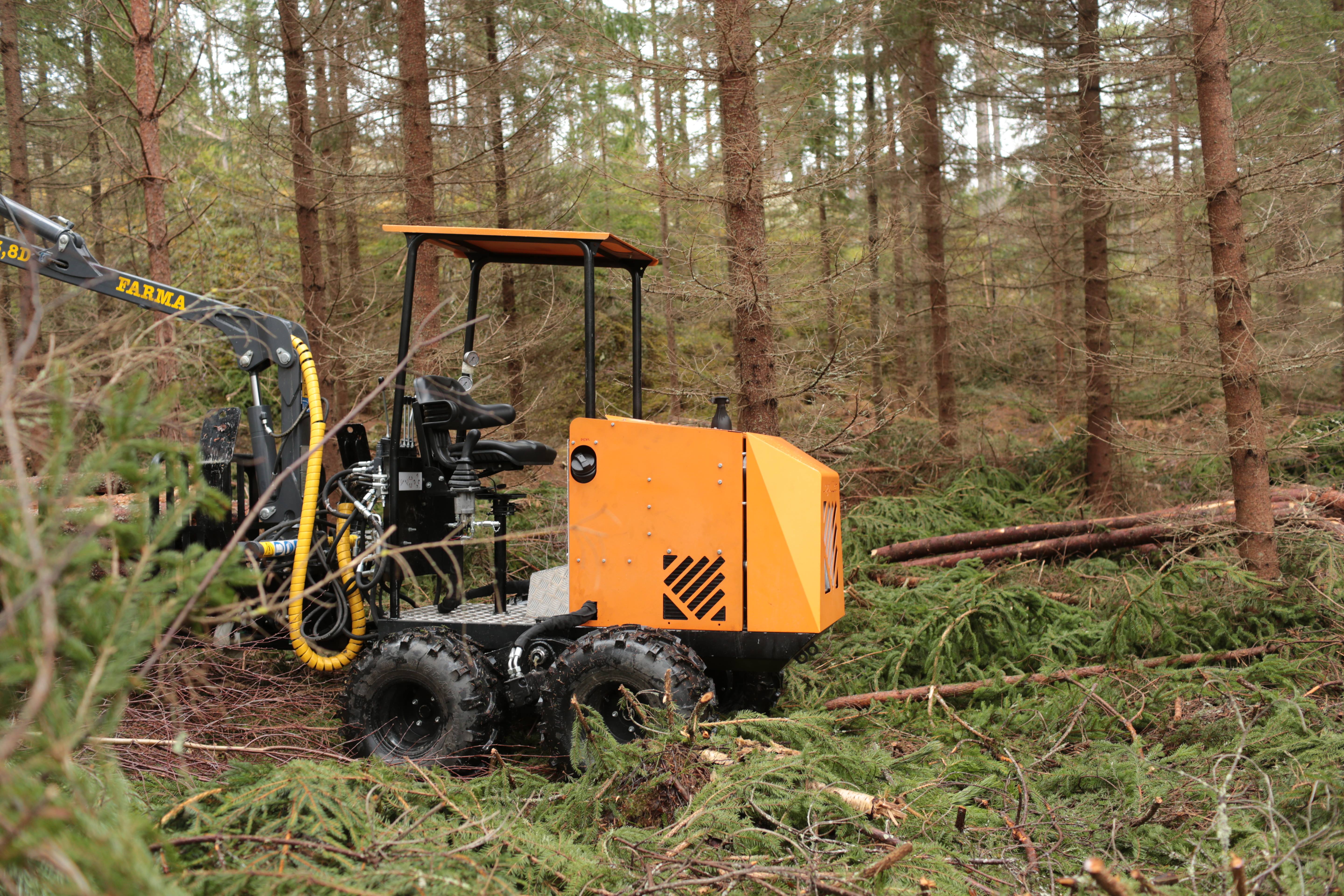 Logbullet — Side View in Terrain